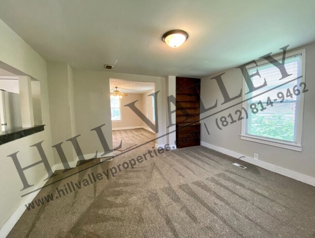 Building Photo - Large Two Bedroom Home North