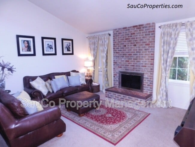 Building Photo - 19739 SW Sandra Ln