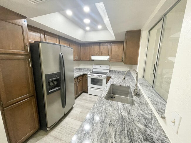 Building Photo - 3860 E Acoma Dr