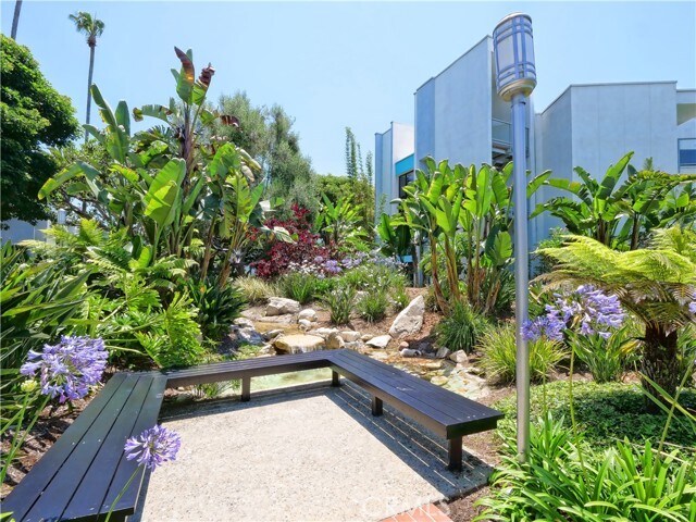 Building Photo - 630 The Village