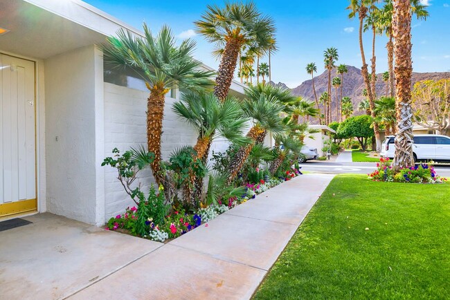 Building Photo - 76750 Lark Dr