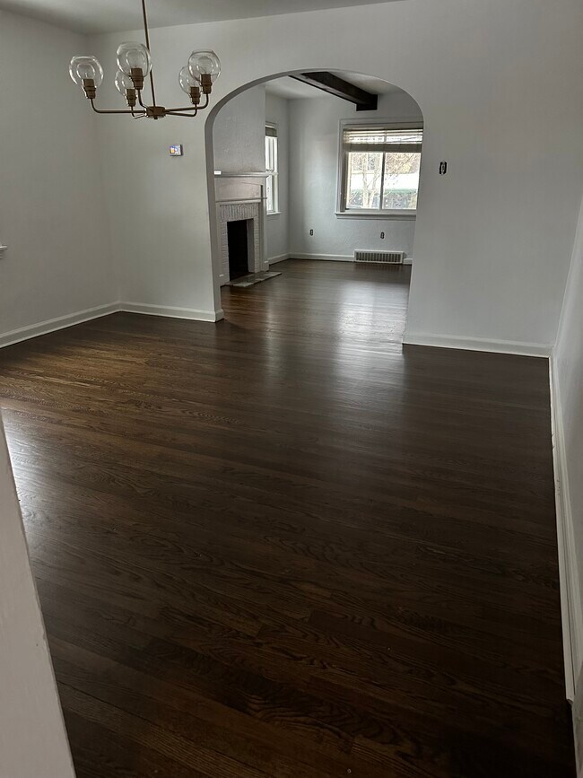 Dining room - 129 Academy Ave