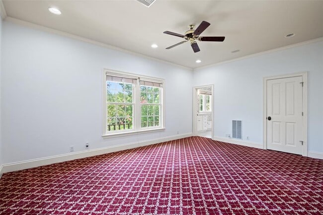 Building Photo - 602 Las Lomas Dr