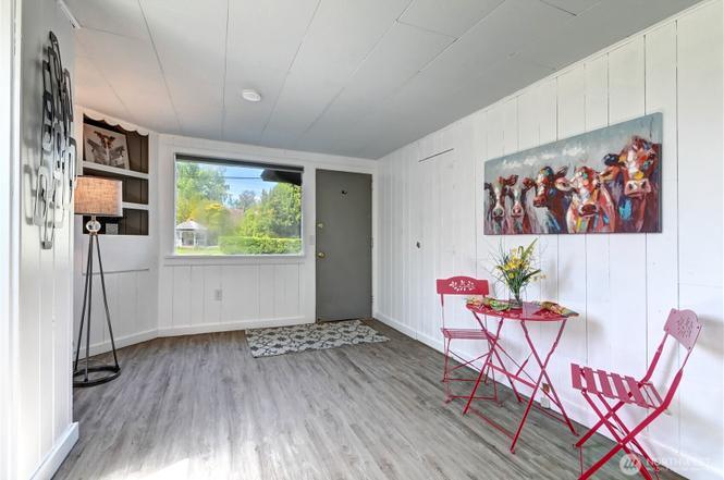 Building Photo - 115 S Kelsey St