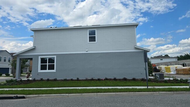 Building Photo - 3323 Grande Heron Dr