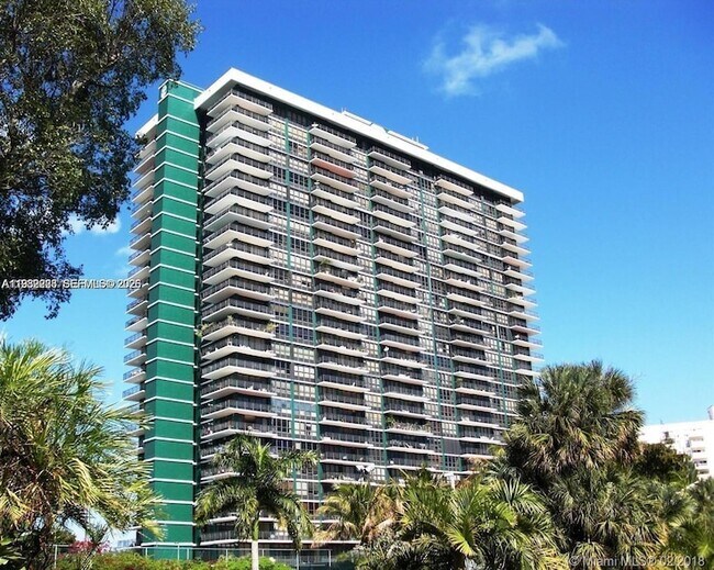 Building Photo - 780 NE 69th St