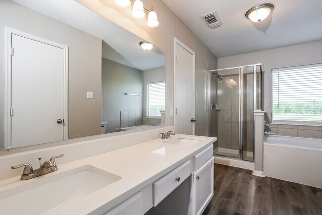 Building Photo - 5415 Espuela Ln