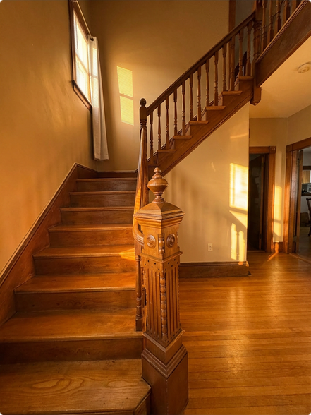 Main Staircase - 16 Boston Ave