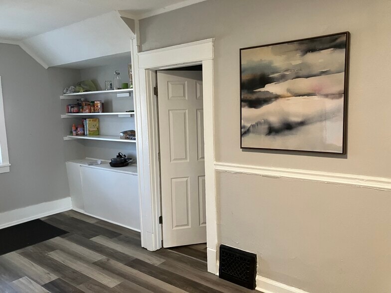 Building Photo - 2463 N 45th St