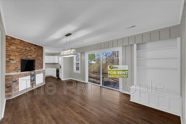 Building Photo - 501 S E St