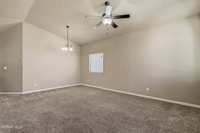 Building Photo - 3133 Clearbrook