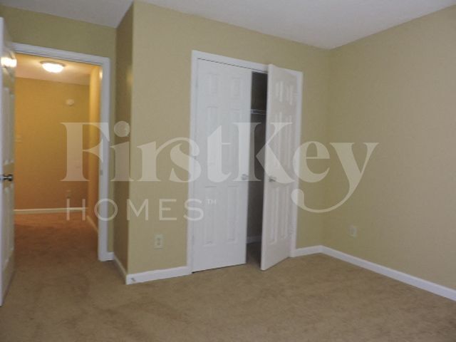 Building Photo - 9329 Barrow Dr