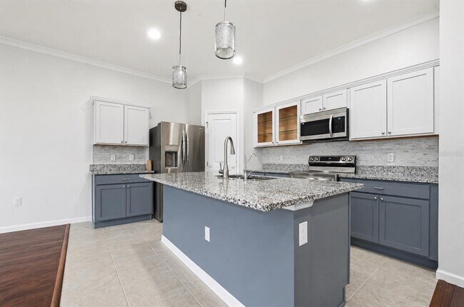 Building Photo - 2270 Hemingway Cir