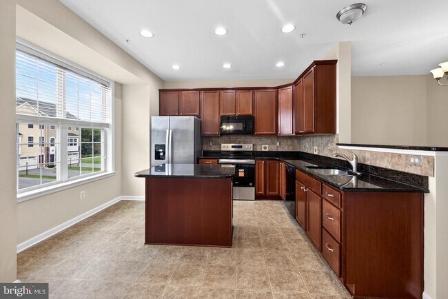 Building Photo - 10382 Lantern Ln