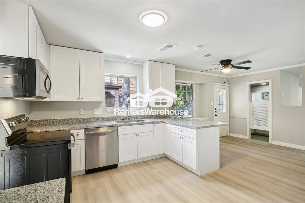 Building Photo - 6531 Coral Ridge Rd