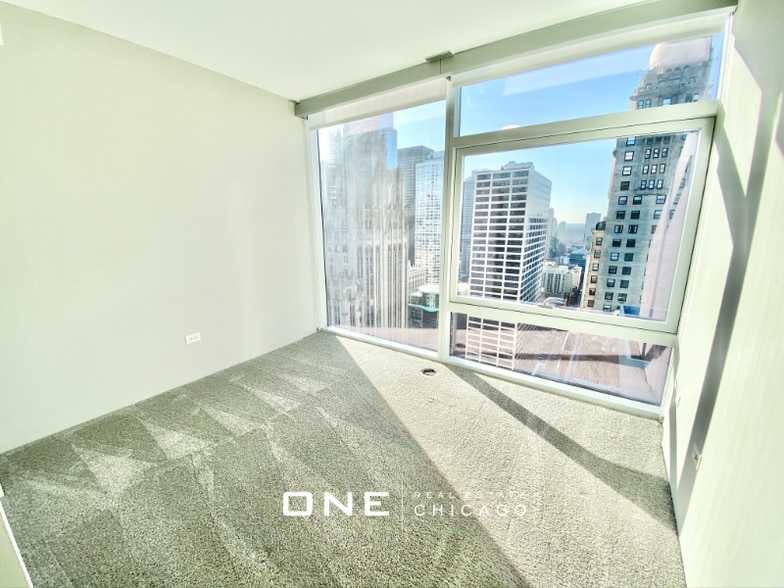 Building Photo - 190 E Illinois St