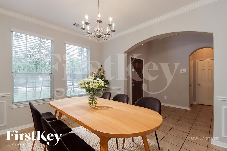 Building Photo - 16426 Rudder Dr