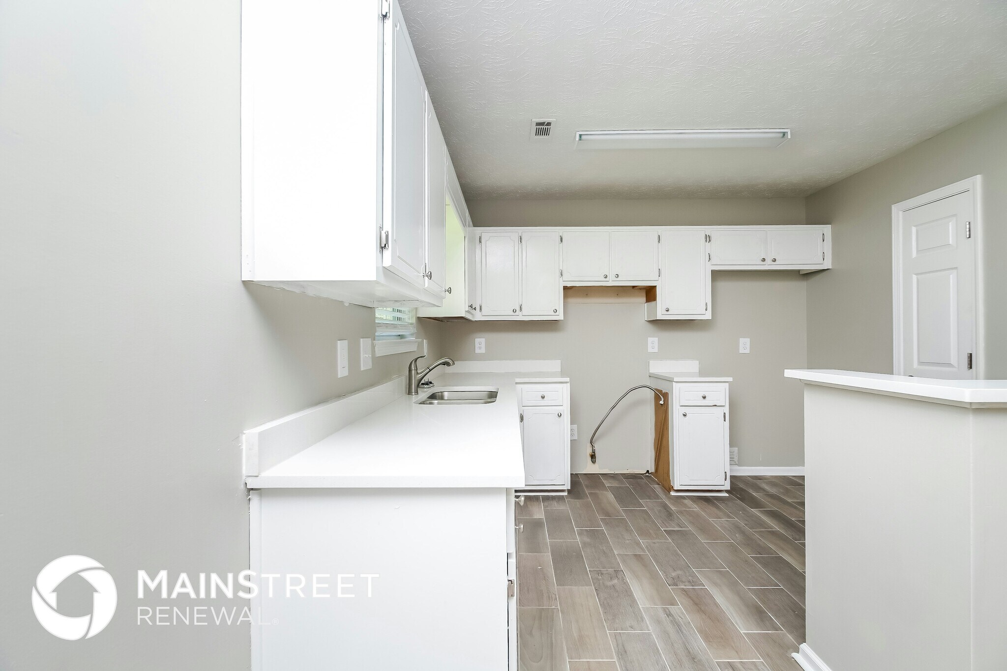 Building Photo - 370 Flint Ridge Ct