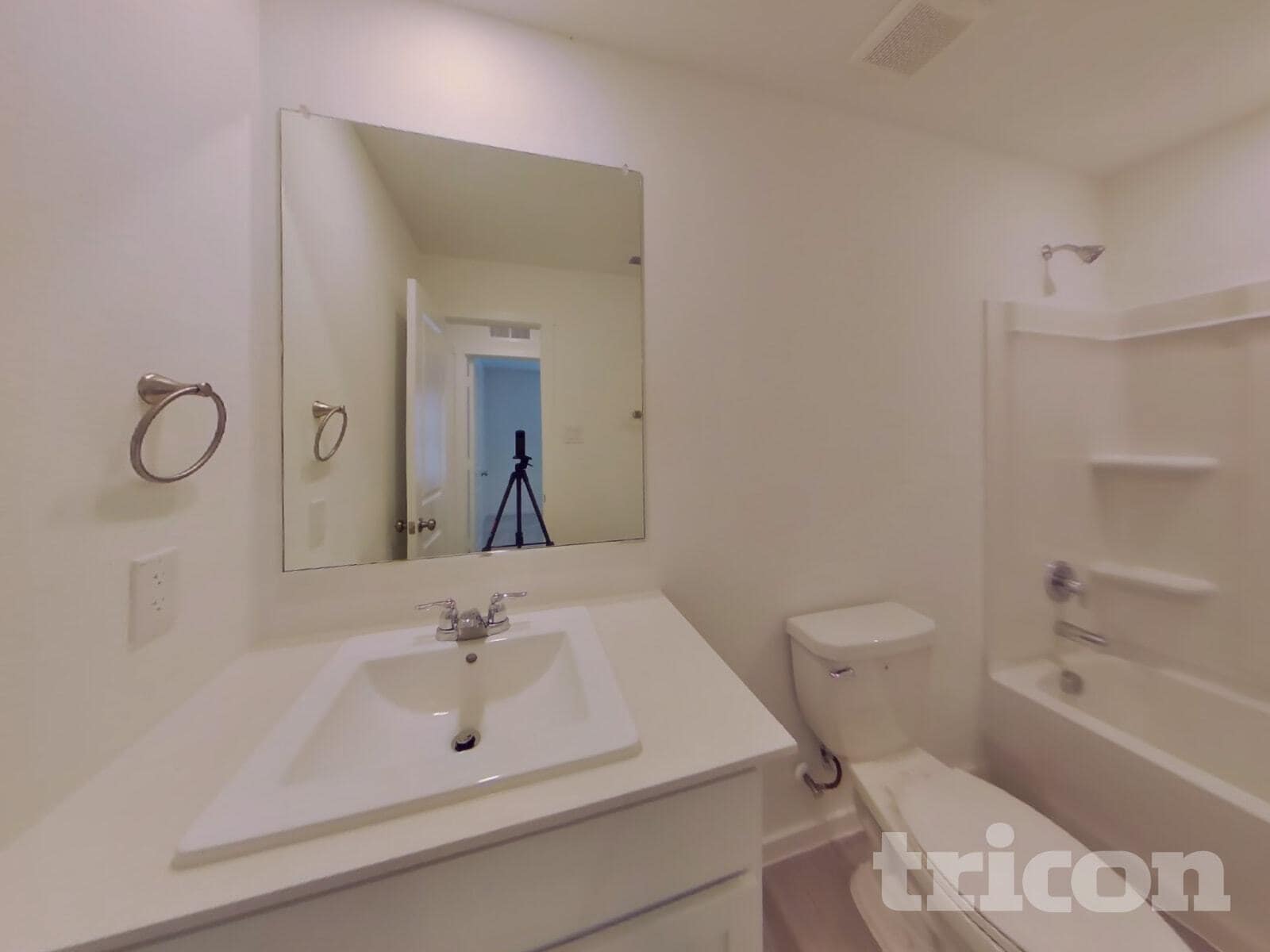 Building Photo - 806 Ginkgo Wy