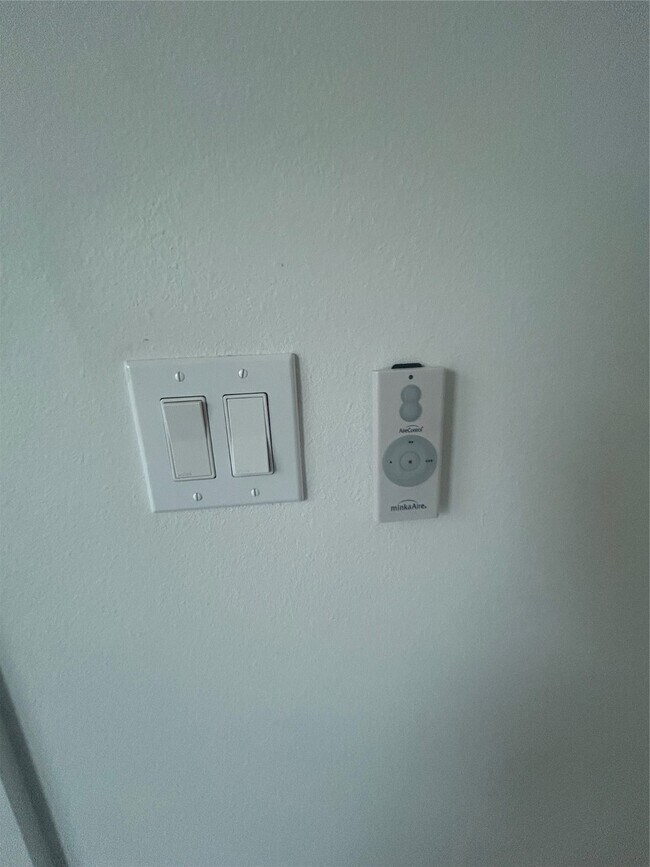 Building Photo - 4605 Lavatera St