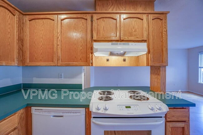 Building Photo - 7608 NE 52nd St