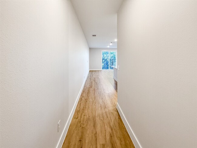 Building Photo - 5605 Mobeetie Lp