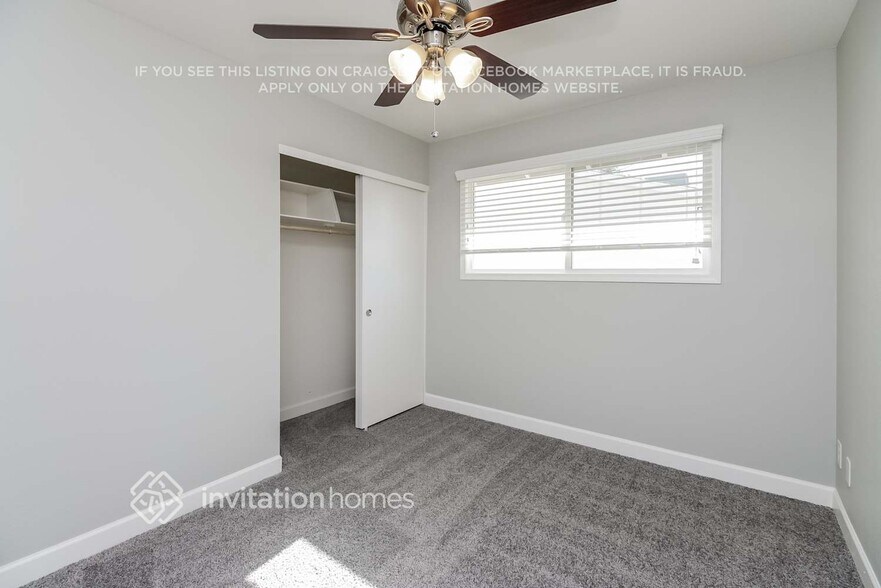 Building Photo - 1140 E Malibu Dr