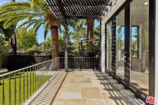 Building Photo - 2890 Forrester Dr