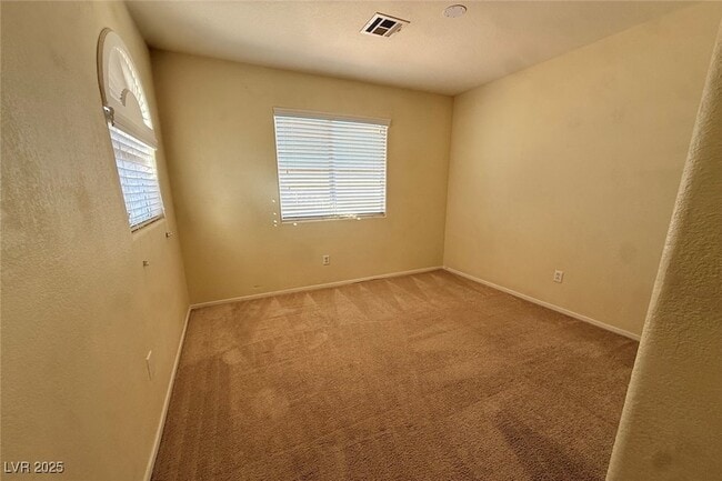 Building Photo - 9300 Cool Creek Ave