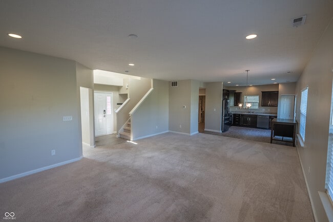 Building Photo - 5291 Tanglewood Ln