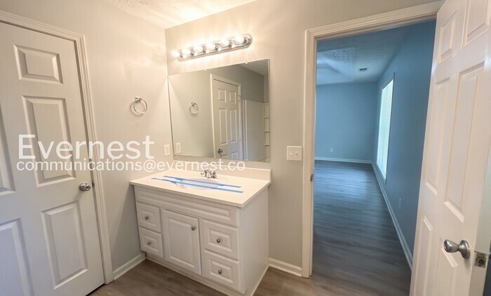 Building Photo - 3868 Leyland Dr