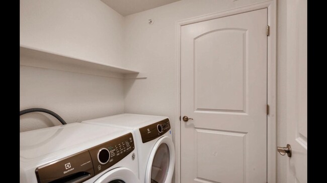 Building Photo - 4578 Copeland Cir