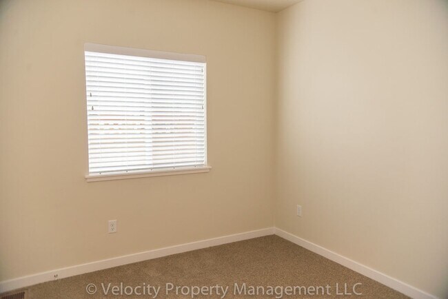 Building Photo - Charming Single Level Home in Culver!