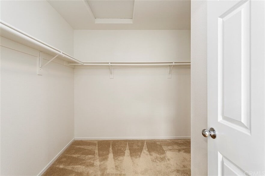 Building Photo - 41865 Davenport Way