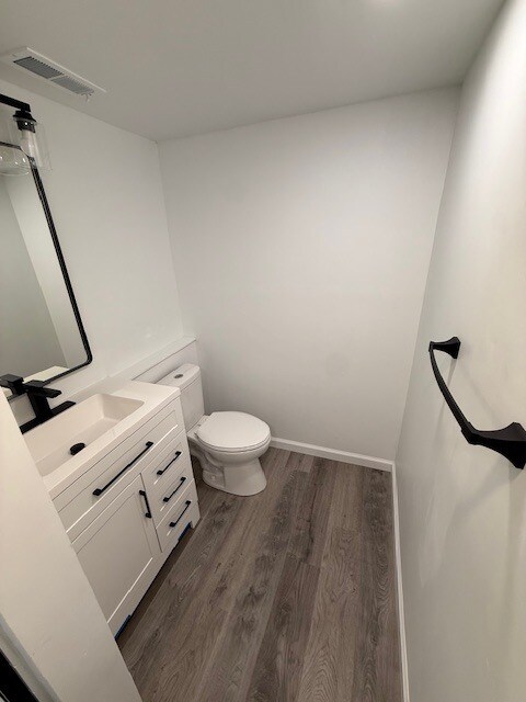 Building Photo - Jannat Arnsby