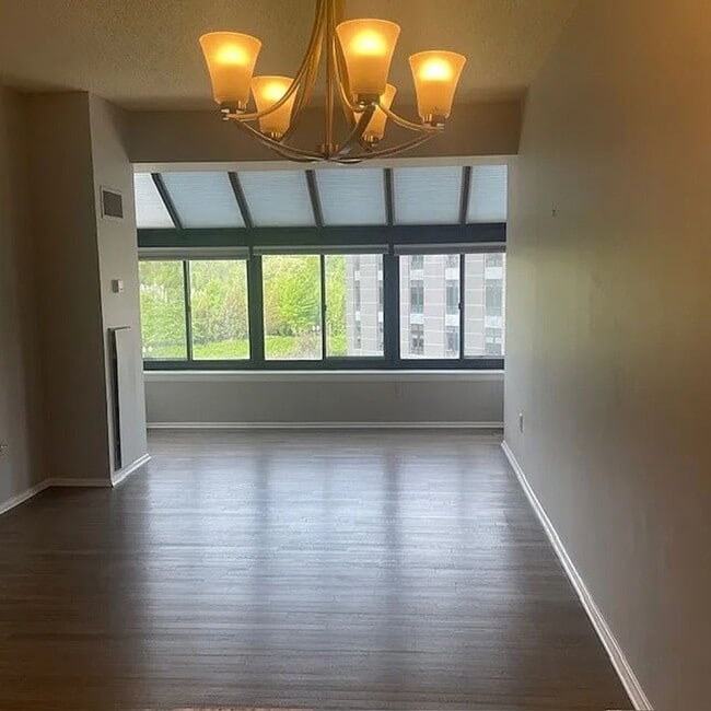 Building Photo - Wonderful 1 BR/1BA unit in the Observatory...