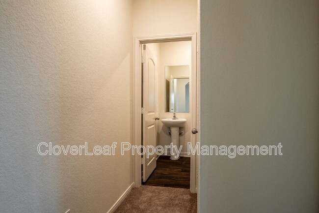 Building Photo - 4039 Trail de Paris