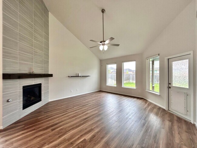 Building Photo - 208 Azalea Spgs Rd