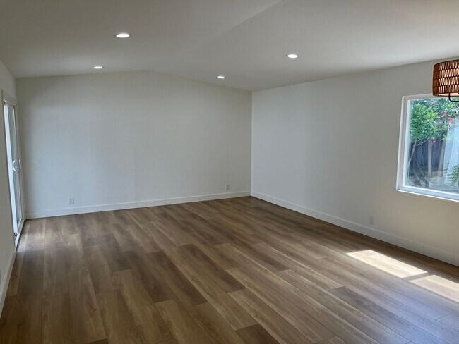Building Photo - Remodeled Cupertino Gem in Top-Rated School District!