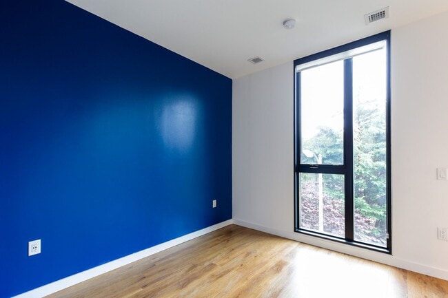 Building Photo - Terrific One Bedroom Condo in Truxton Circle!