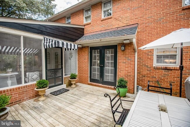 Building Photo - 20 Aiken Rd