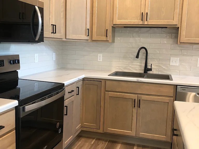 Building Photo - 5712 E Avett Pl