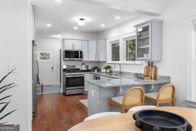 Building Photo - 987 Alloway Pl SE