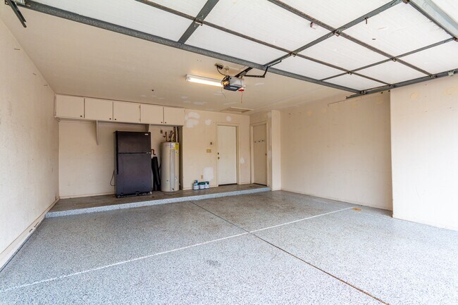 Building Photo - 9003 E Aster Dr