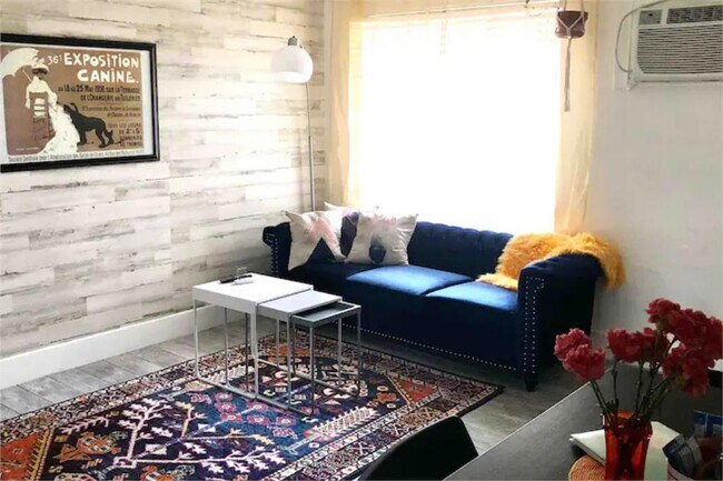 Building Photo - 5909 Bolm Rd