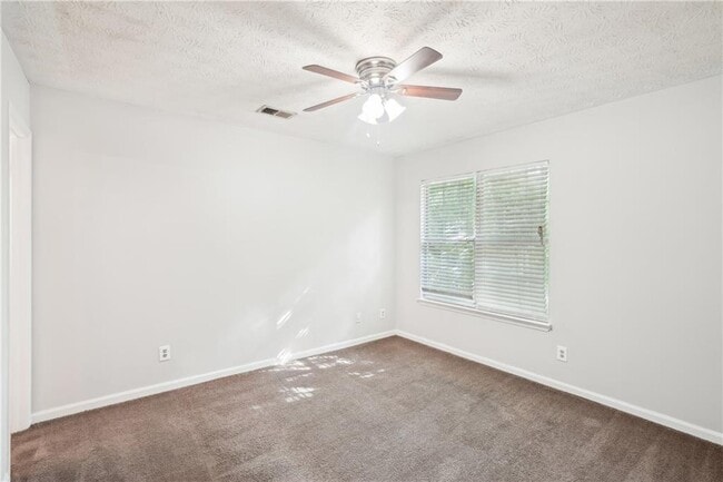 Building Photo - 1066 Rock Creek Ln