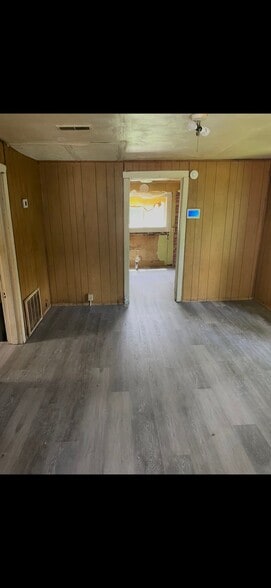 Building Photo - 3720 Walnut Ave