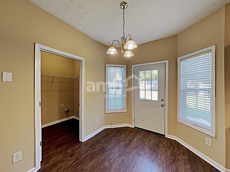 Building Photo - 1453 Whitaker Park Pl