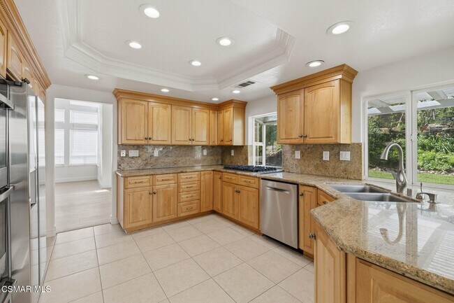 Building Photo - 658 Elevar Ct