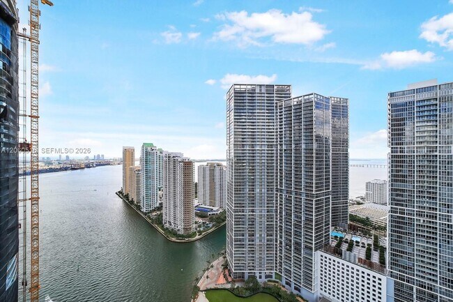 Building Photo - 200 Biscayne Blvd Way
